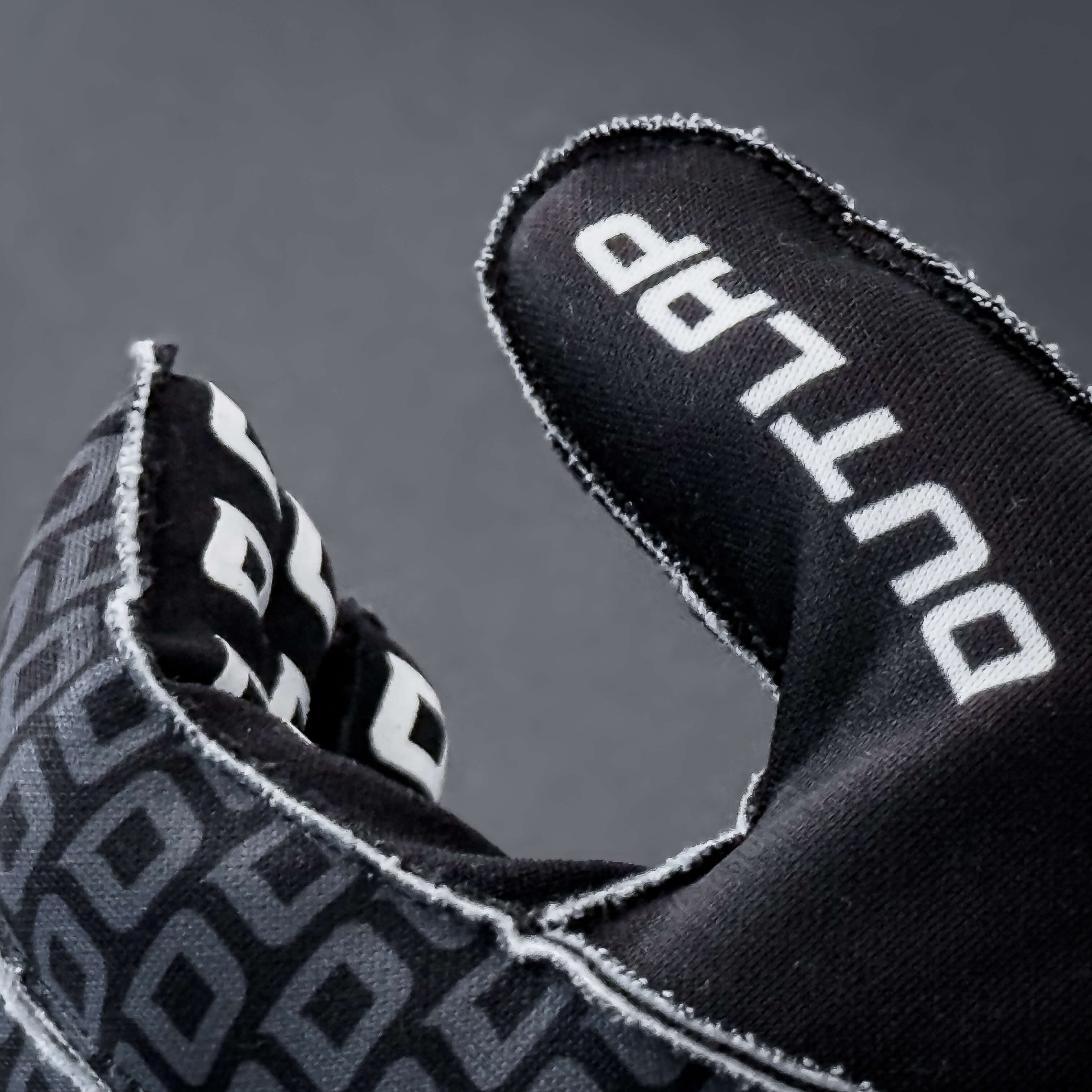 Outlap HyperGrip Obsidian Sim Racing Gloves moisture management